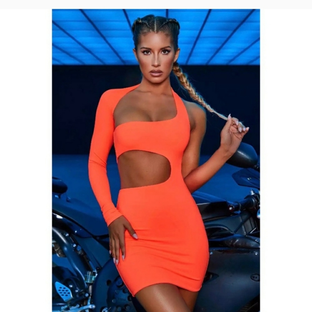 SEXY! Wrap around neom orage body con dress